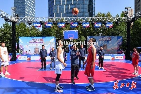 独特篮球竞技赛事引发热议，球员表现抢眼